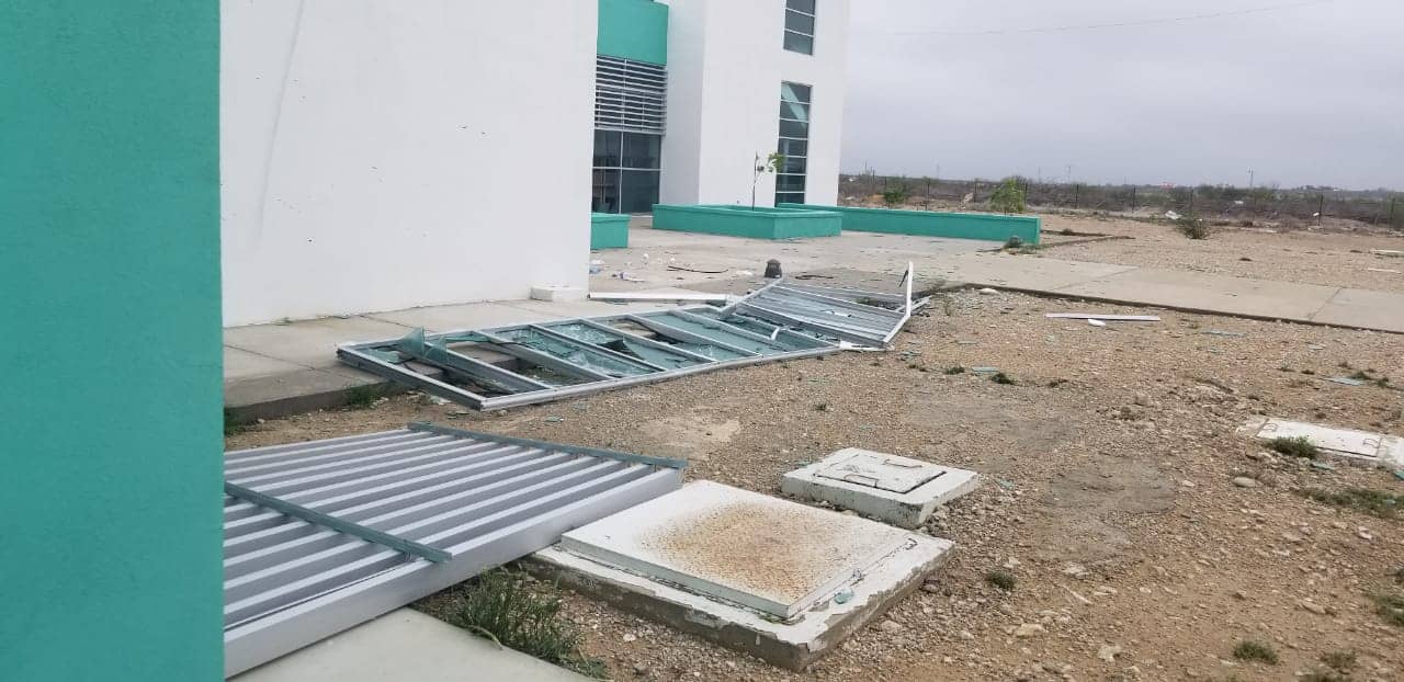 Retrasa tormenta entrega de aulas en la UTCA