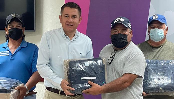 San Buenaventura: Uniforman a personal de Servicios Primarios