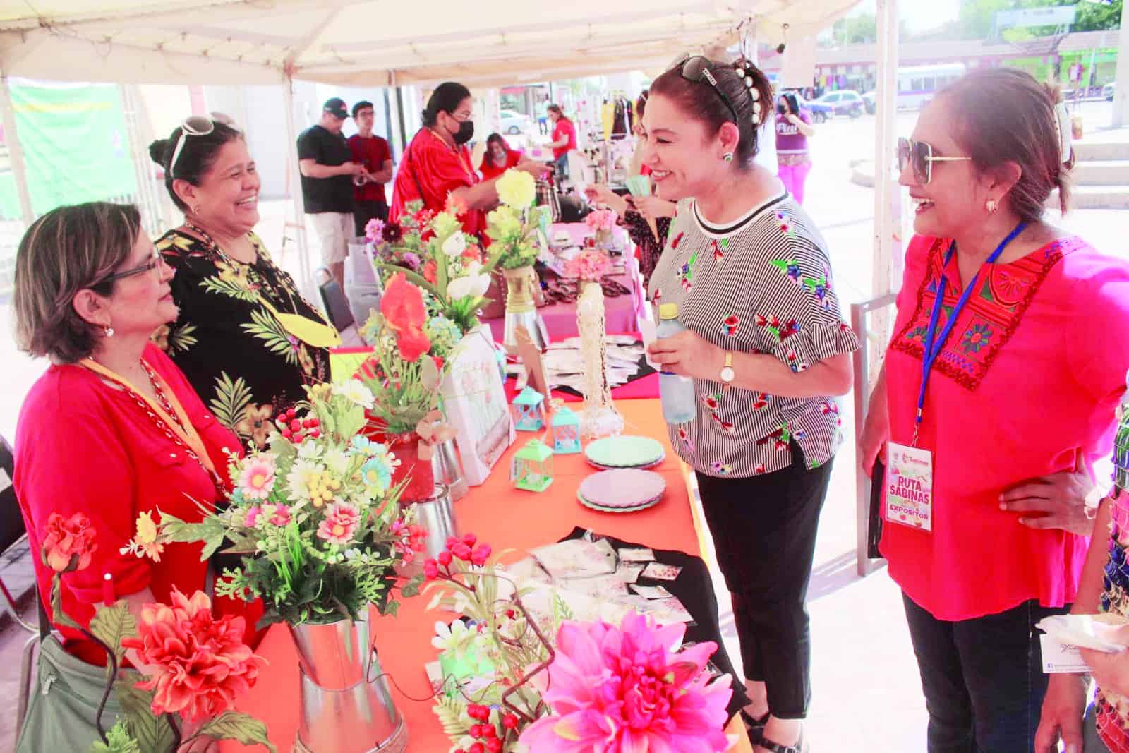 Respalda Diana a emprendedores