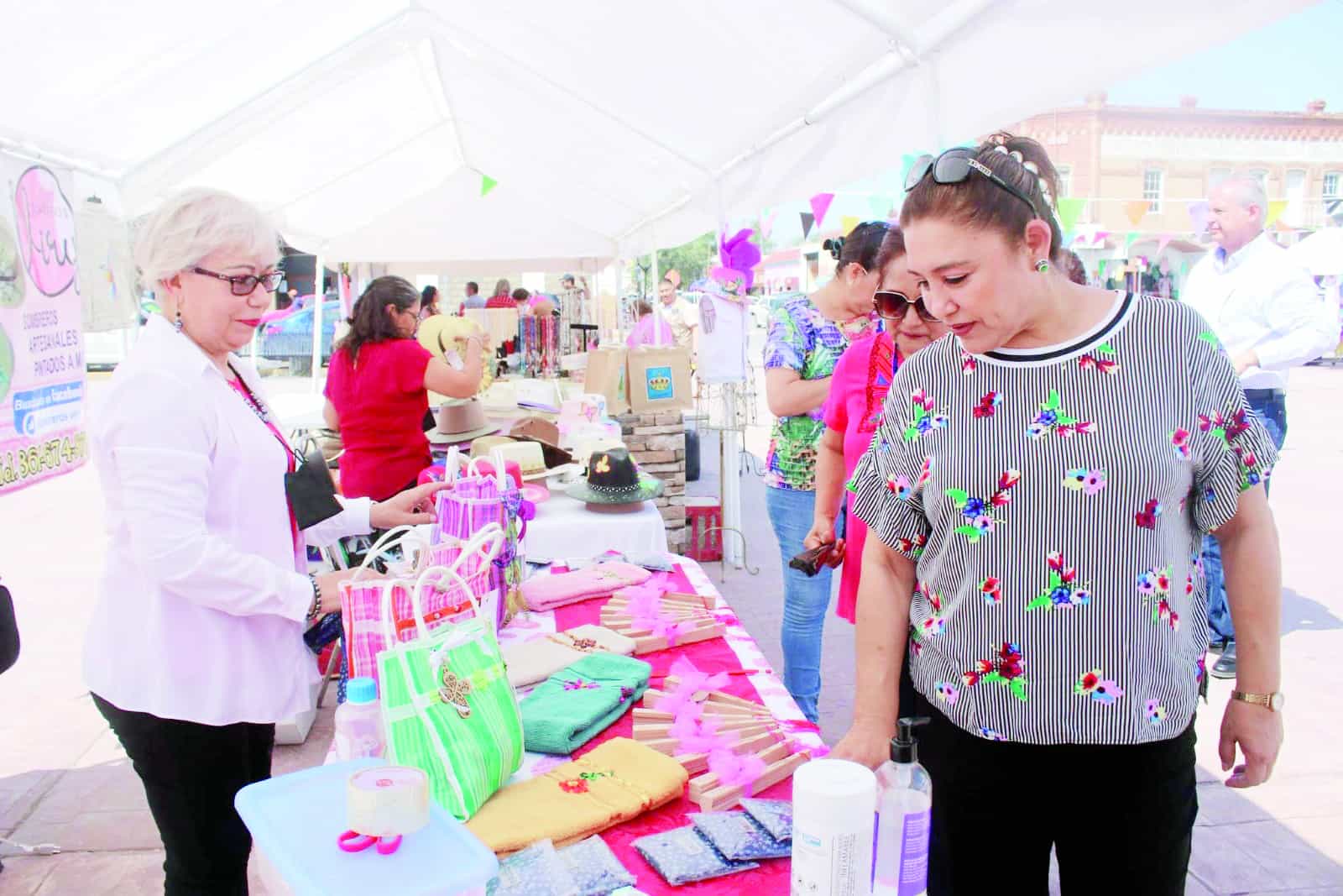 Respalda Diana a emprendedores