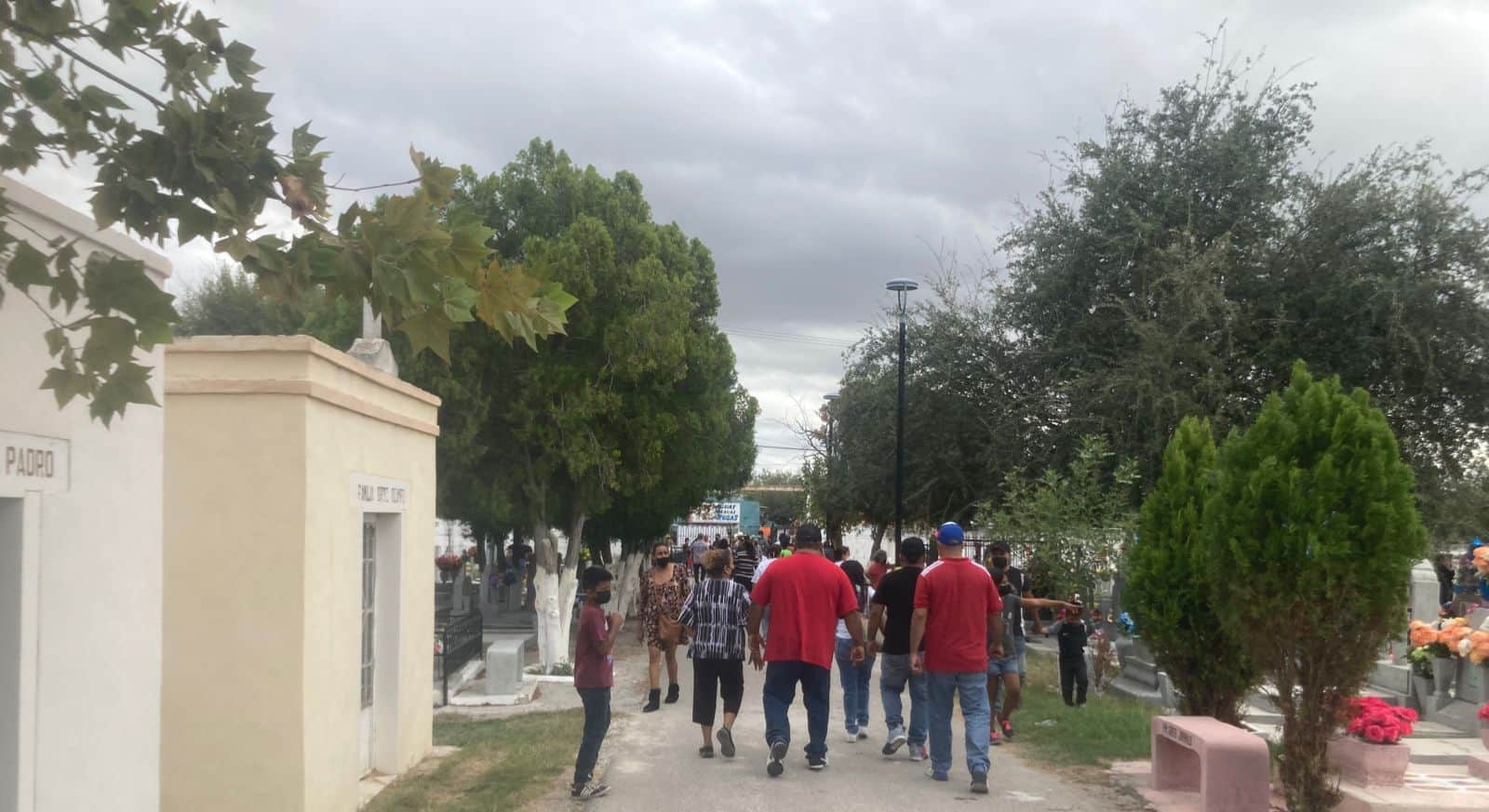 Entrada libre al panteón