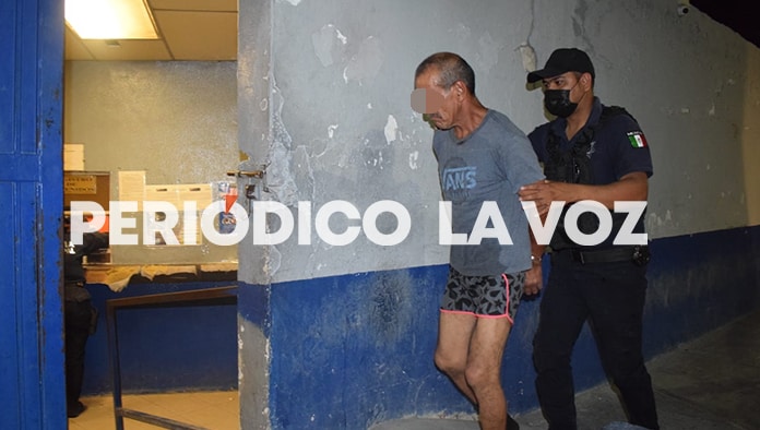 El violento sujeto fue presentado ante el juez por una simple falta administrativa.