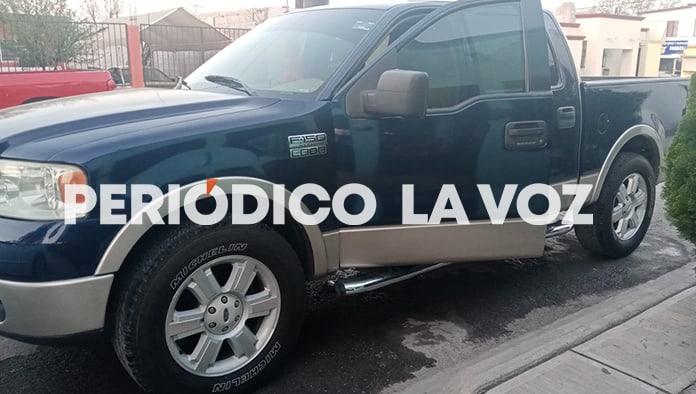 El dueño dejó por accidente las llaves de su camioneta, fue por un cerrajero pero al regresar, la Lobo había desaparecido.