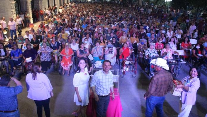San Buenaventura: También Hugo las apapacha