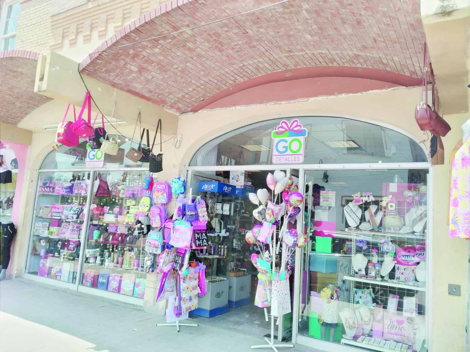 La derrama de utilidades ha ayudado a los comerciantes locales.