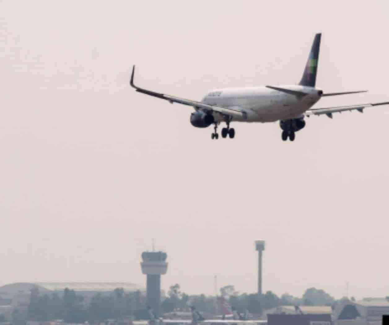 Se registra otro accidente en el AICM; Aviones casi choca en el aterrizaje