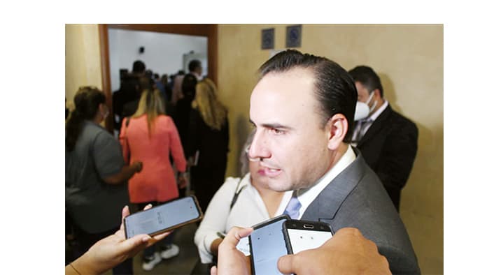 Manolo Jiménez, manifestó que está listo para participar en el proceso interno del PRI.