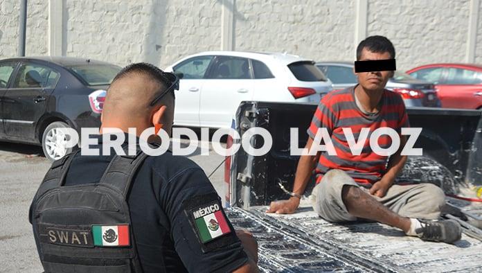 Detienen a discapacitado