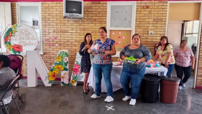 Cuatro Ciénegas: Alegra DIF a abuelitas