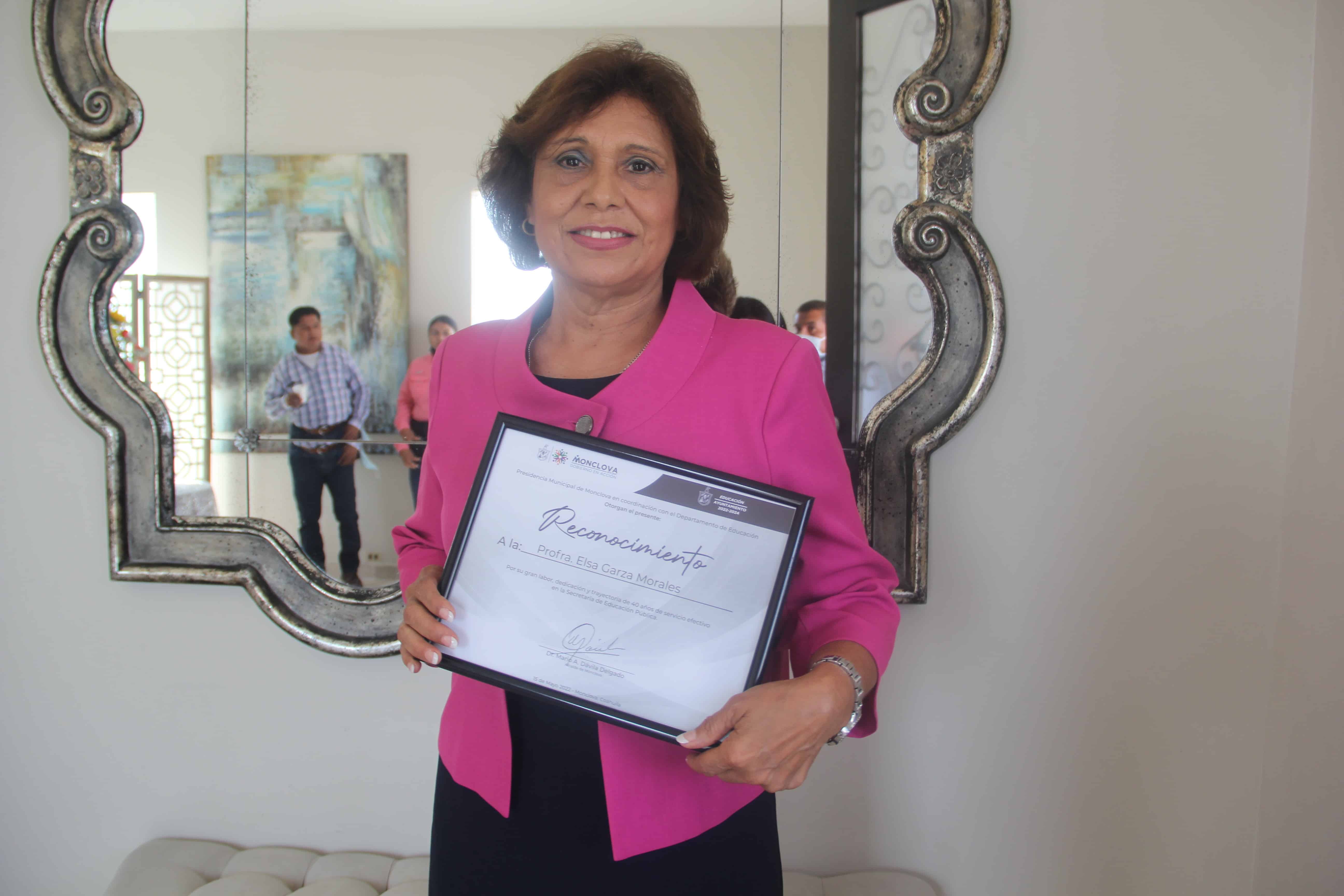 “Cuando tu vocación es ser maestra, no importa el puesto cuando es lo tuyo, los años pasan”, dijo Elsa Garza Morales.