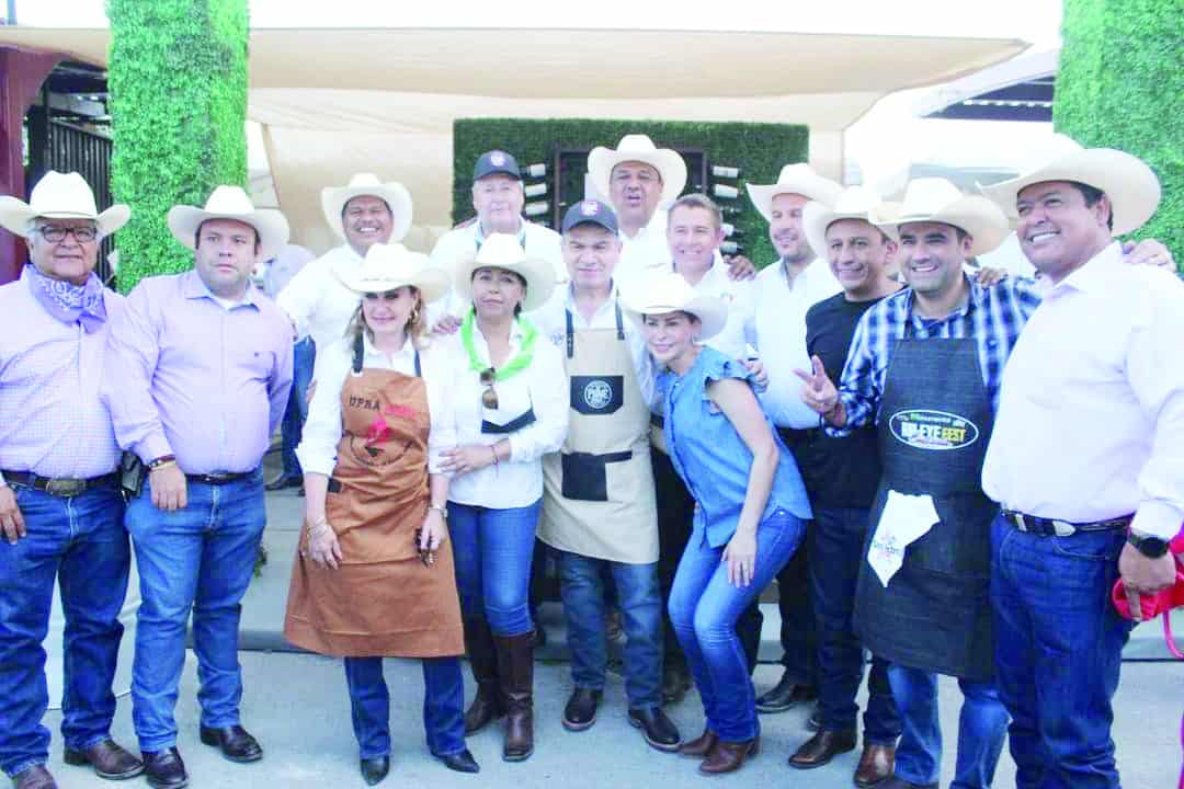 Une Beto lazos con Municipios