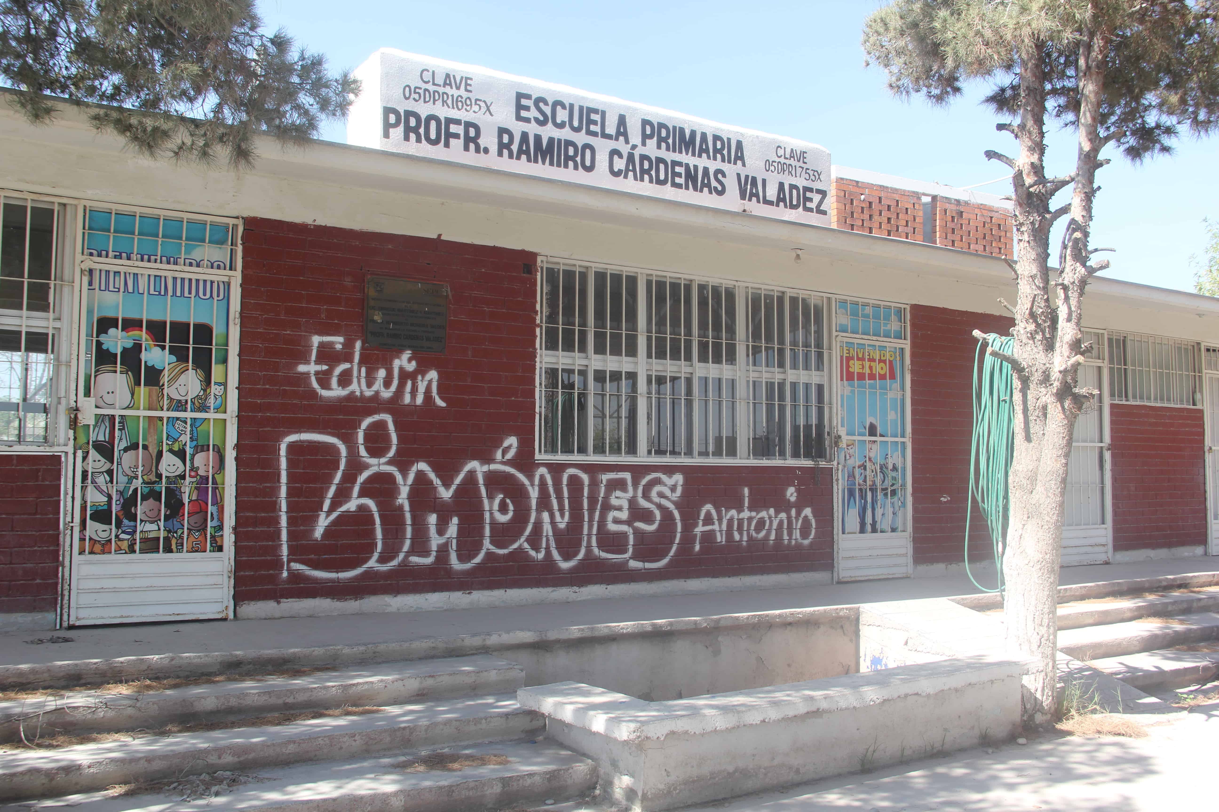 Los daños al plantel ascienden a los 100 mil pesos.