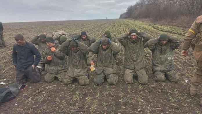 Soldados rusos capturados afirman que comandantes mataban soldados heridos