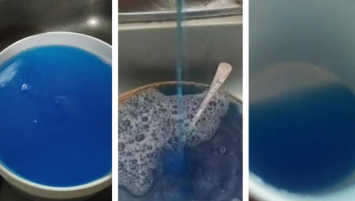 Sale agua azul de las llaves de Apodaca