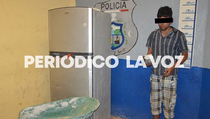 Los objetos fueron asegurados por las autoridades.