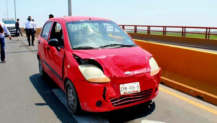 “El puente eterno”, se registra fuerte carambola
