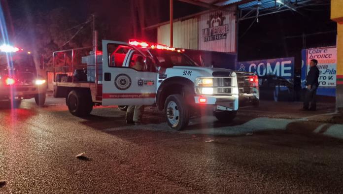 Evitan incendio en Ferretería.