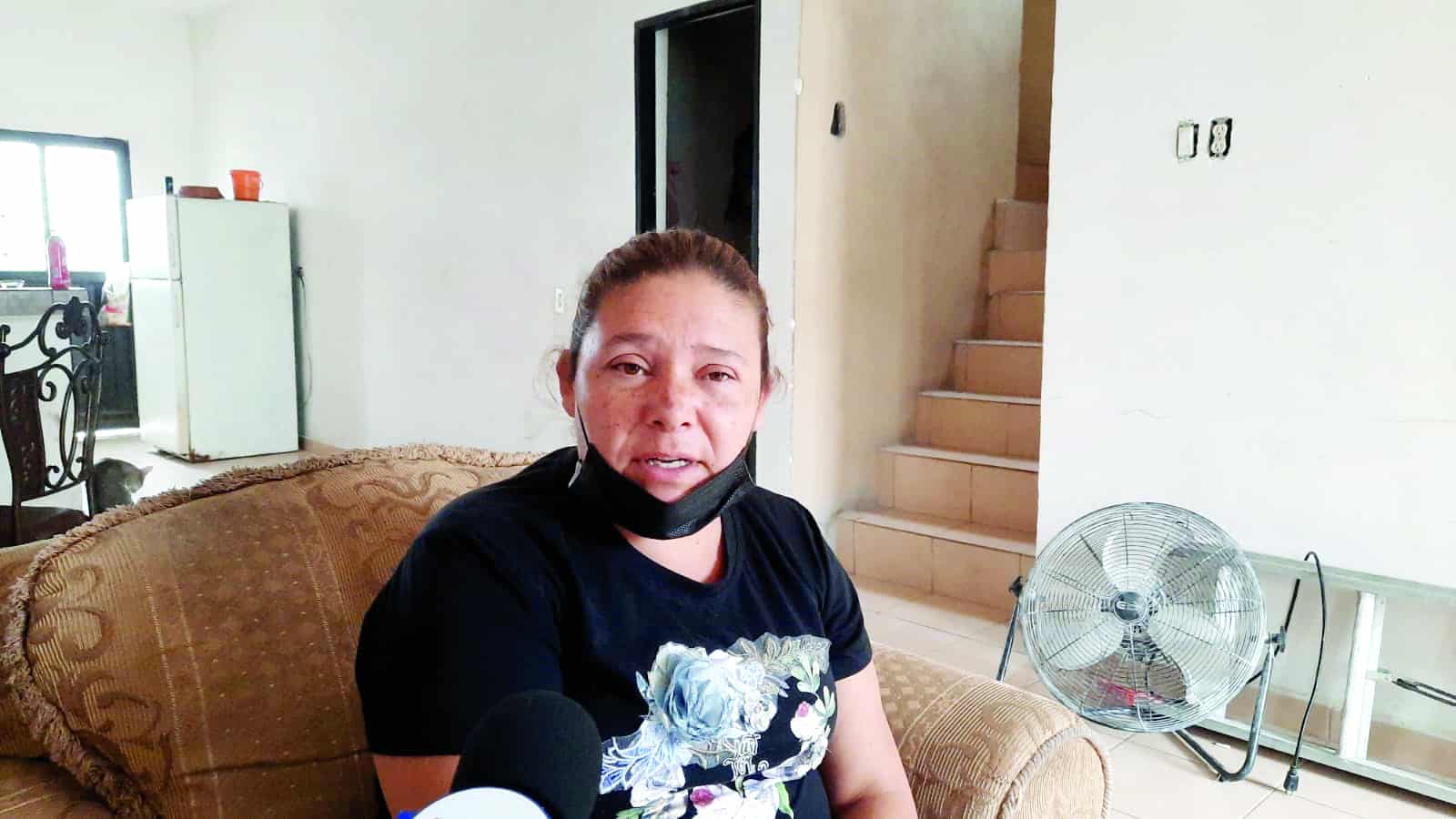 Claudia Flores; madre de Cris.