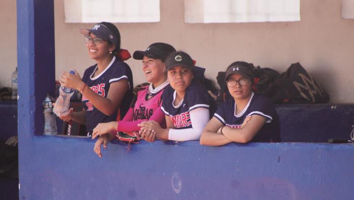 Tóxicas apalearon a las Bulldogs