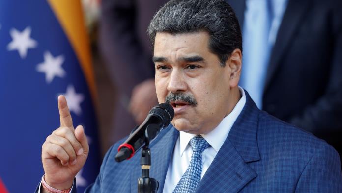 Maduro pide a Rusia como mediador para retomar diálogo con la oposición