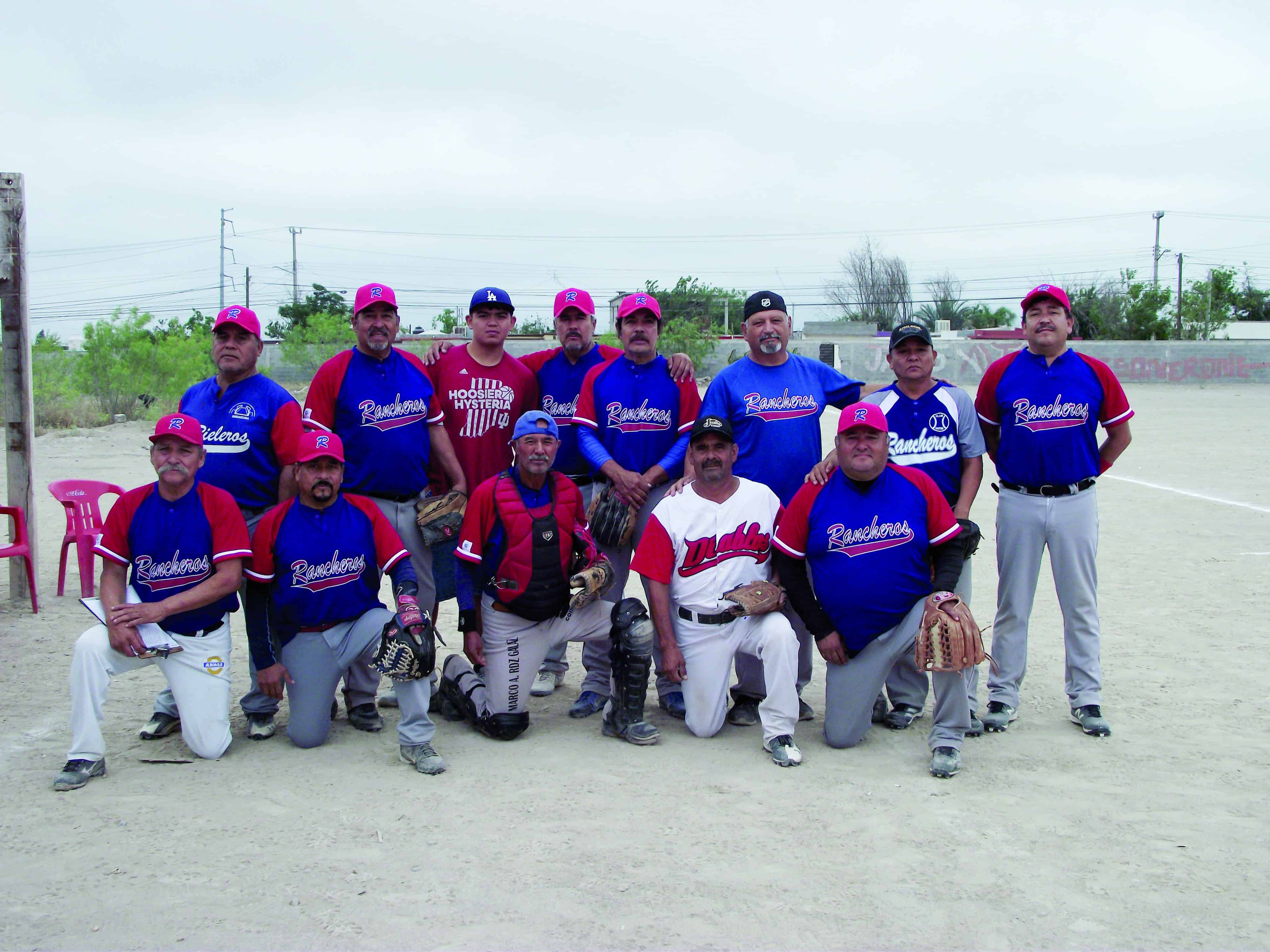 Atléticos Super Líder en recreativa 50 años