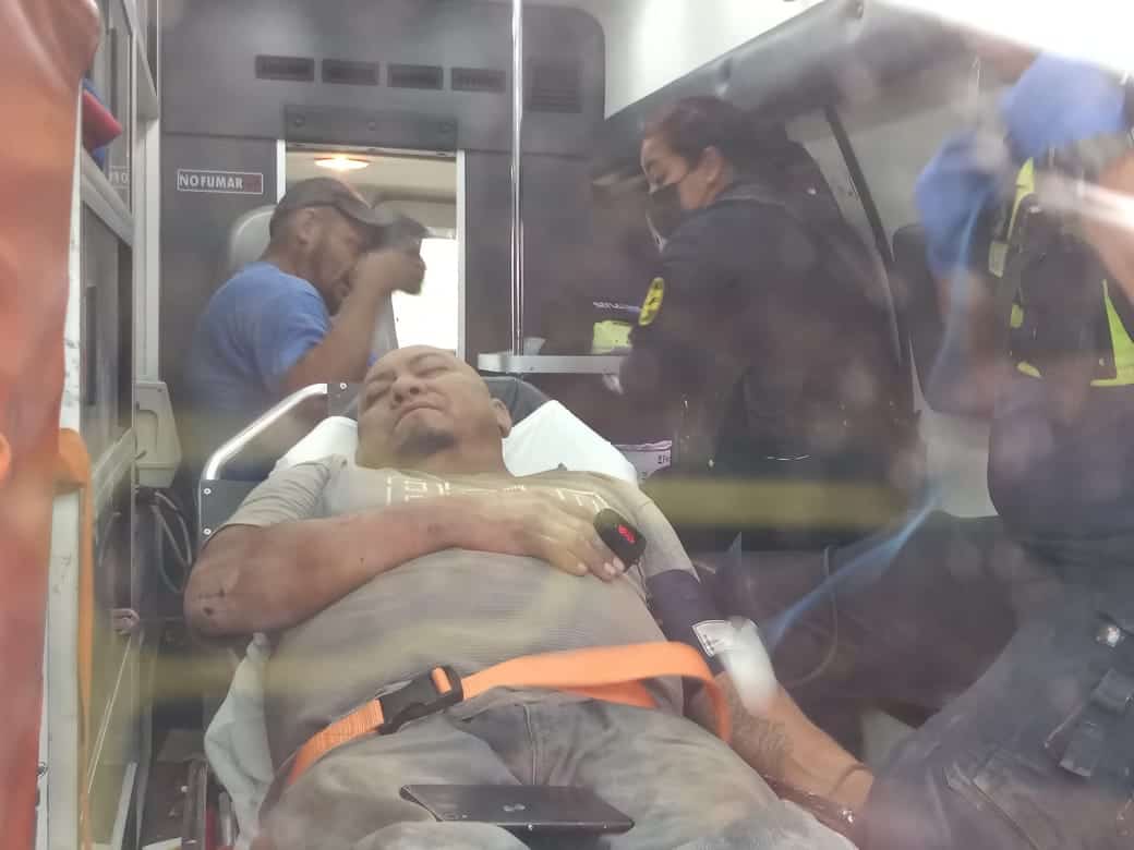 Vuelcan en el Sur Poniente por ir a exceso de velocidad