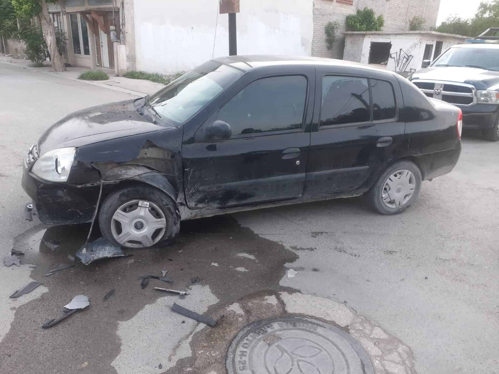 Evade alto y causa choque