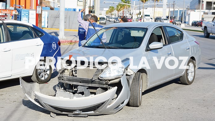 Fuerte choque, ambos dicen tener la razón