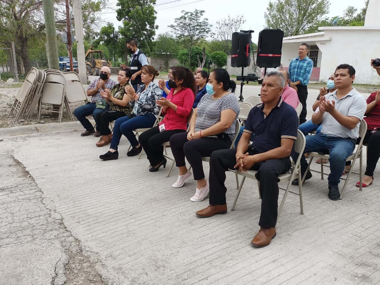 Arranca recarpeteo en calle Primavera