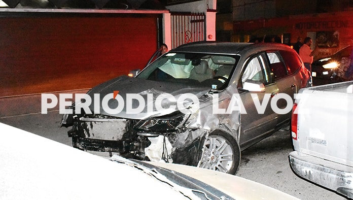 Destroza camioneta