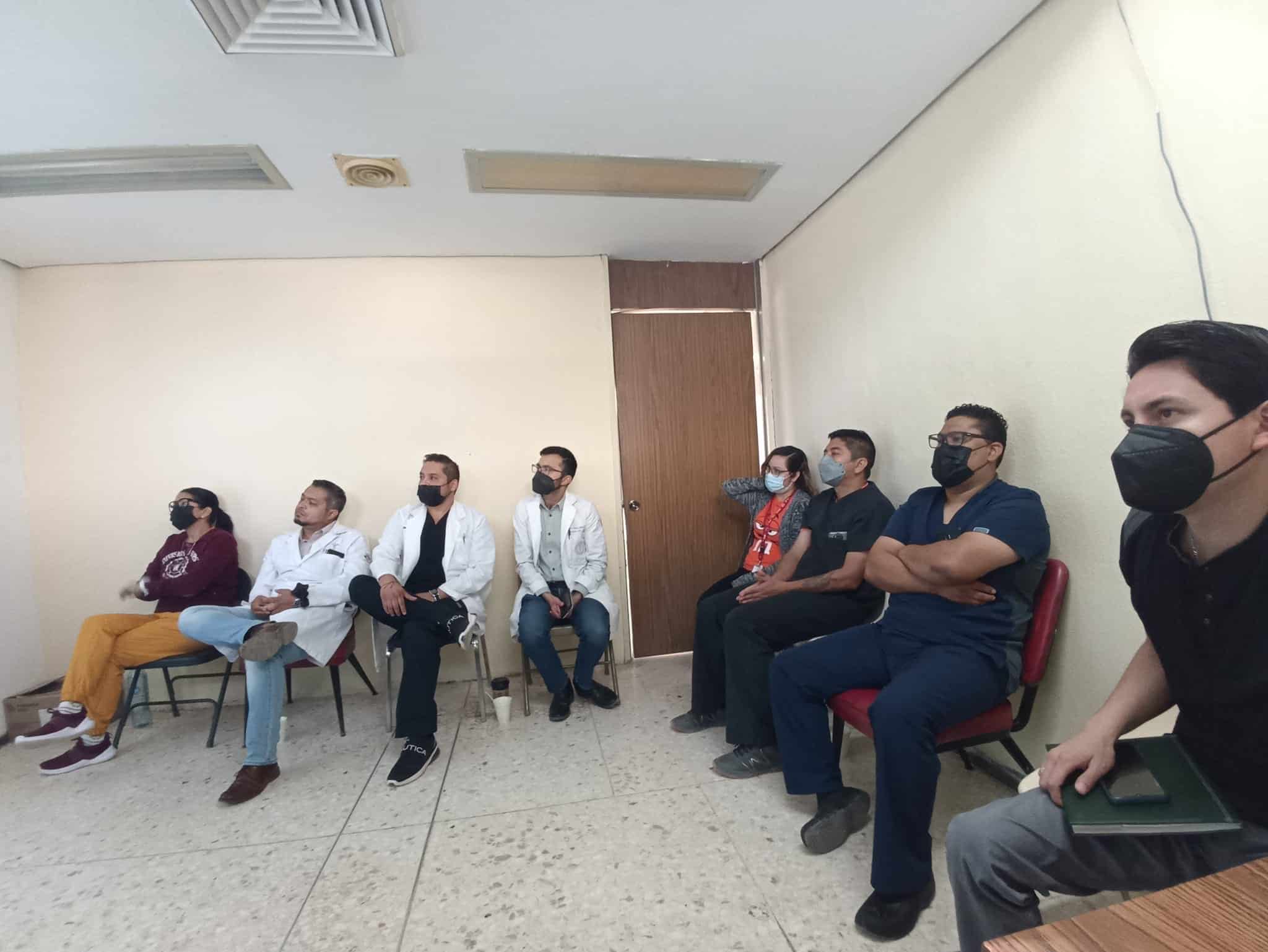 Capacitan al sector salud ante crisis de hepatitis