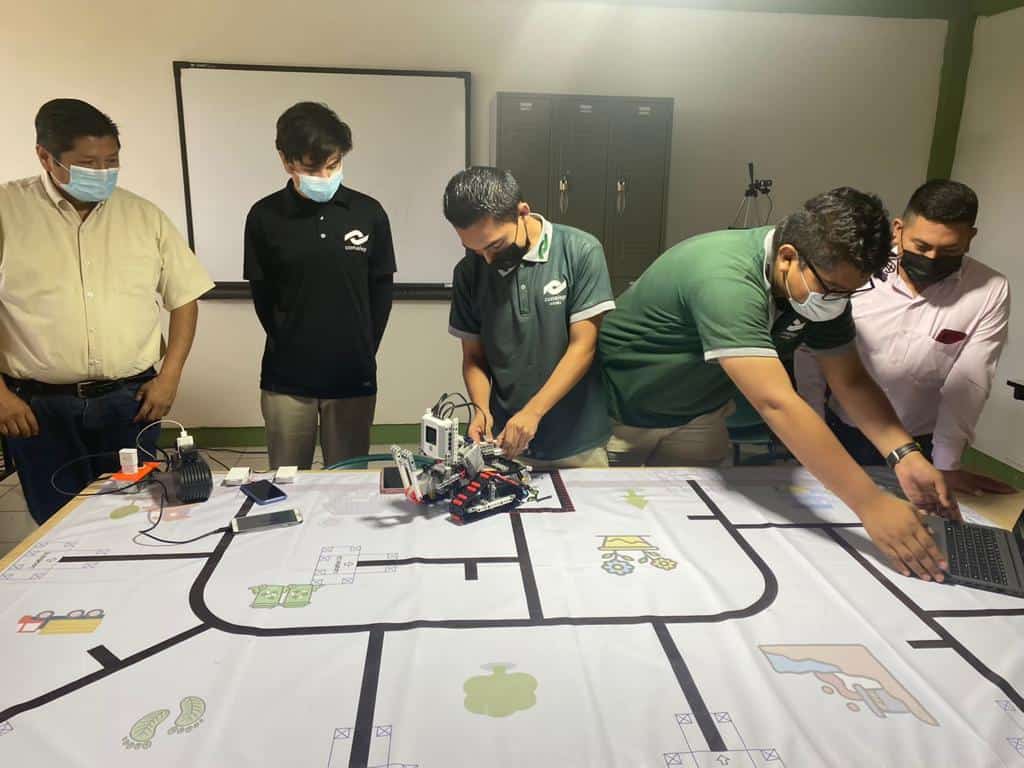 Alumnos del Conalep Buscan clasificar en estatal de robótica