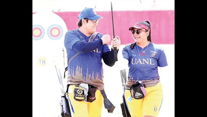 Dafne Quintero campeona en tiro con arco