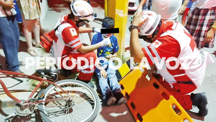 Embiste a niño en bicicleta