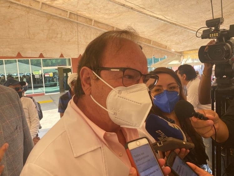 Roberto Bernal, Secretario de Salud en Coahuila.