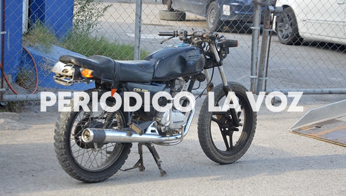 Iban de ‘gane’ con moto robada