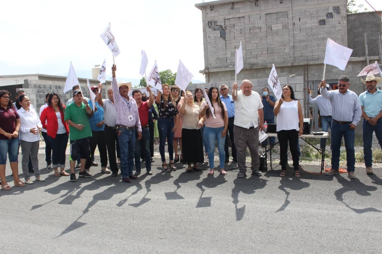 Sigue Juan Antonio con pavimentación