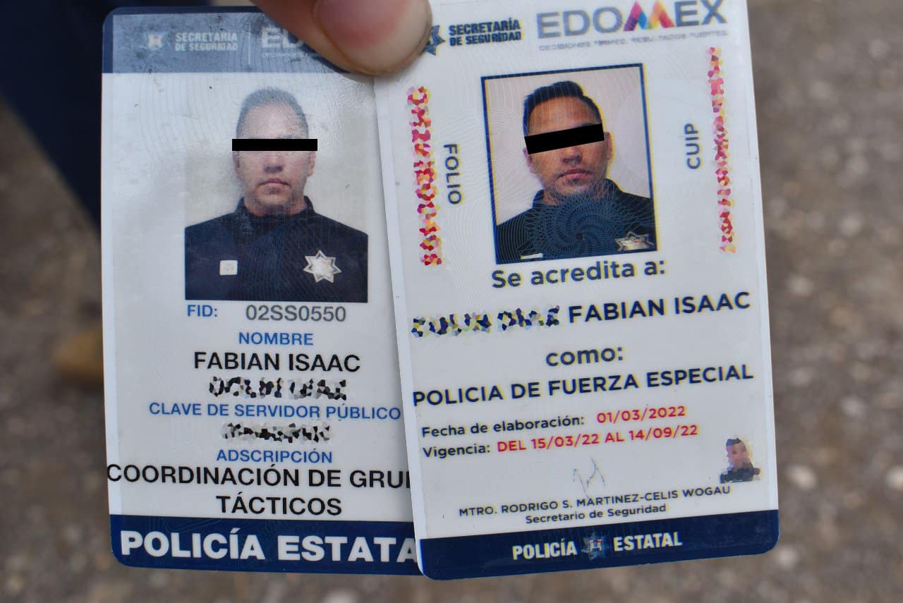 Sorprenden a policías ‘polleros’; son del Estado de México