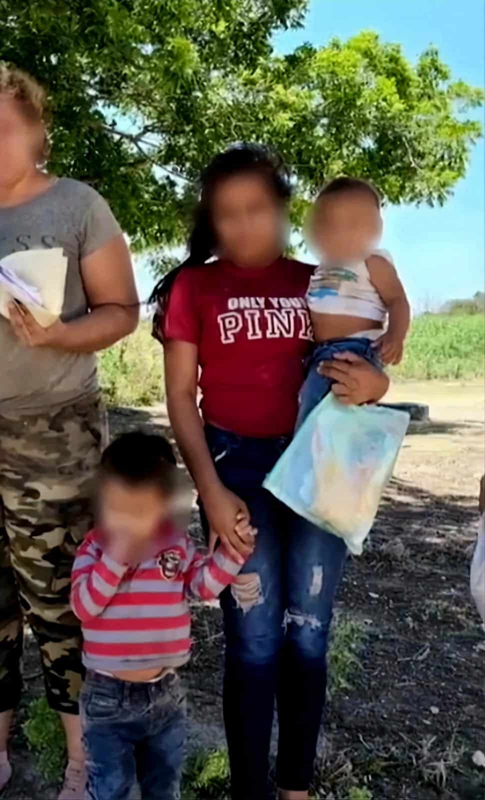 Abandonan a niño de 2 años; En medio de una isla