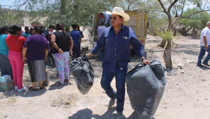 Cuatro Ciénegas: Intensifica Beto visitas a ejidos