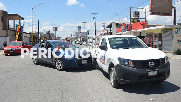 La conductora del Cavalier protagonizó accidente vial.