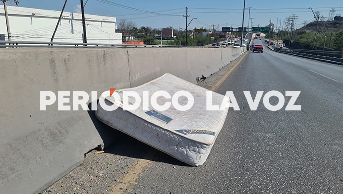 Causa colchón caos en puente