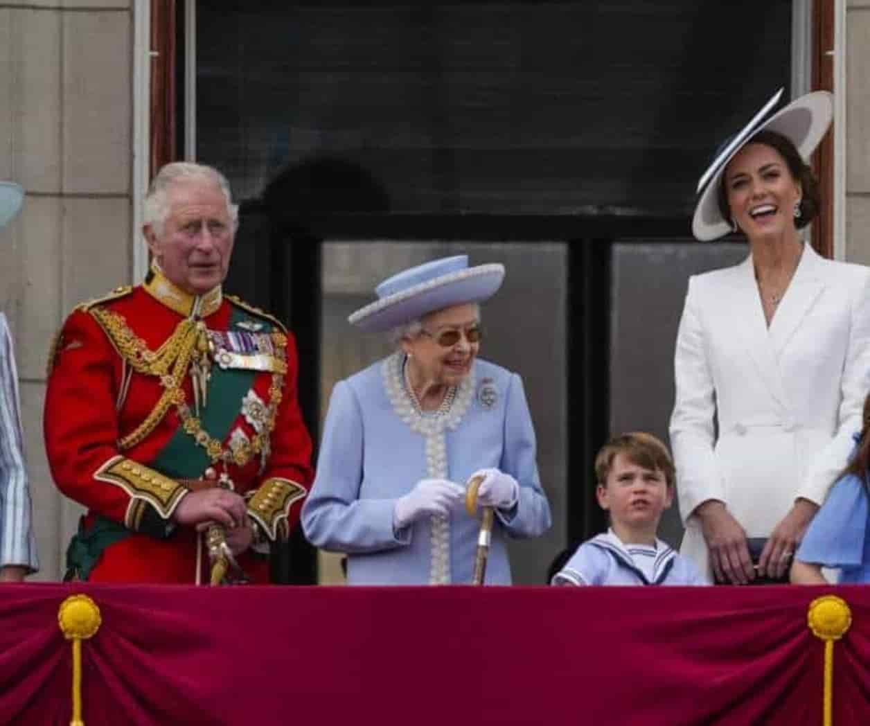 La Reina Isabel II se pierde su jubileo por su salud