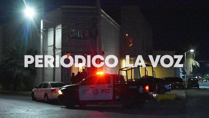 Fueron los guardias del conocido bar quienes informaron a los oficiales lo ocurrido.