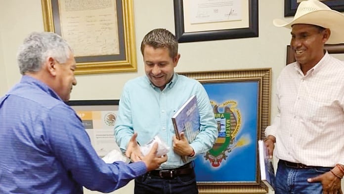 El alcalde Hugo Iván Lozano Sánchez visitó al Dr. Mario Ernesto Vázquez Badillo.