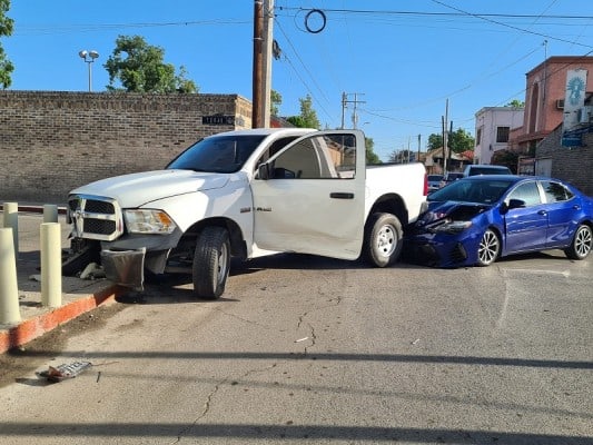 Evade alto Y colisiona en la zona Centro