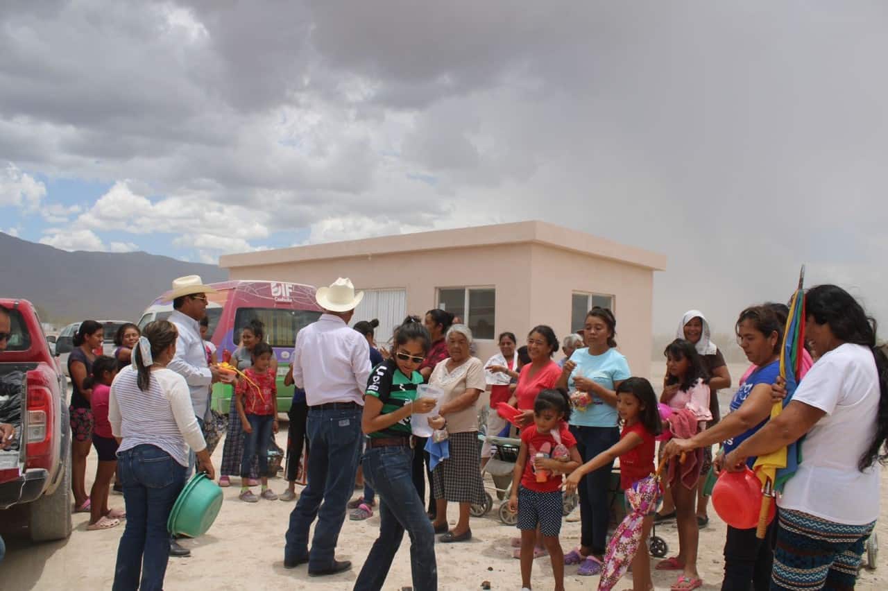 Cuatro Ciénegas: Visita Beto dos ejidos