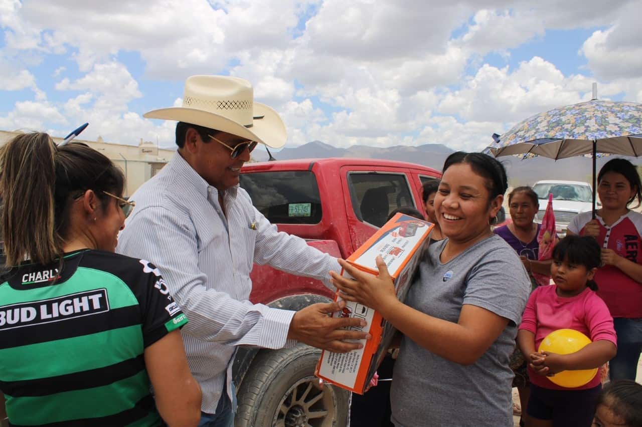 Cuatro Ciénegas: Visita Beto dos ejidos