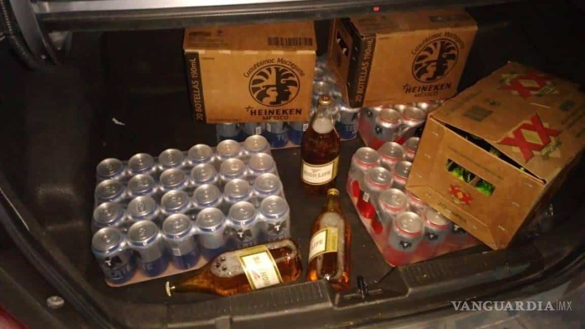 Decomisan cerveza en Saltillo, pareja de hombres pretendía venderla de manera clandestina Archivo
