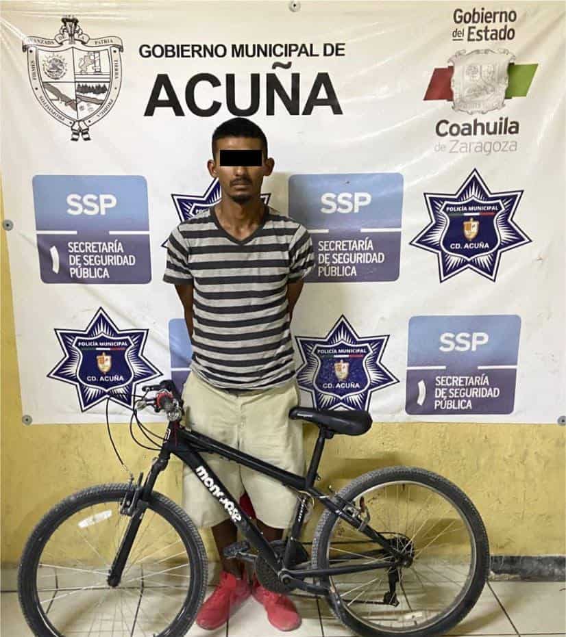 Lo agarran con las manos en la ‘baica’